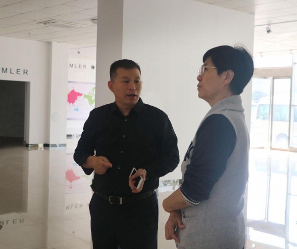 县委书记李志红一行莅临康姆勒参观指导工作